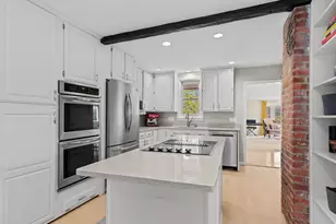 7 Mcguire Rd, Trumbull, CT 06611 - Photo 10