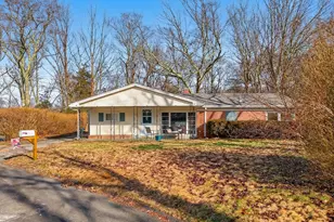 4 Amber Cir, Ledyard, CT 06335 - Photo 1