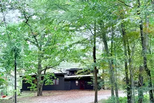 113B Paine Rd, Pomfret, CT 06259 - Photo 1