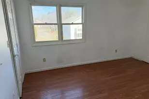 335 Glendale Ave, Bridgeport, CT 06606 - Photo 14