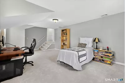 15 Oak Hollow Road, Branford, CT 06405 - Photo 18