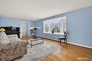 15 Oak Hollow Rd, Branford, CT 06405 - Photo 4