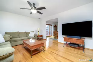 7 Lycett Ct, Norwalk, CT 06851 - Photo 4