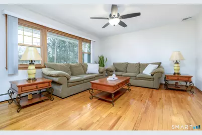 7 Lycett Court, Norwalk, CT 06851 - Photo 2