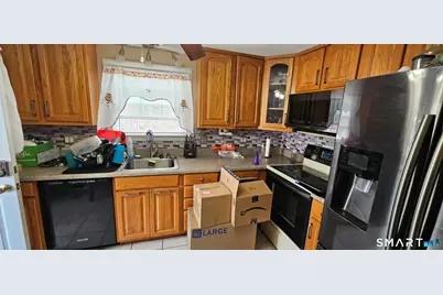 23 Lewis Road, New Britain, CT 06053 - Photo 8