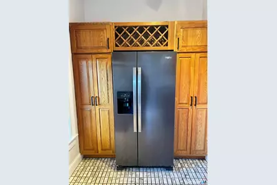 34-36 Charter Oak Place #4, Hartford, CT 06106 - Photo 12