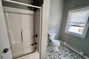 5 Providence St, Putnam, CT 06260 - Photo 8