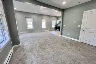 5 Providence St, Putnam, CT 06260 - Photo 2