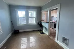 365 Remington St, Bridgeport, CT 06610 - Photo 2