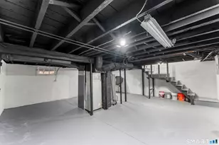 30 Oakwood St, East Hartford, CT 06108 - Photo 22