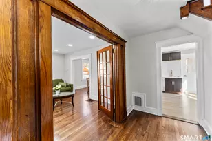 30 Oakwood St, East Hartford, CT 06108 - Photo 4