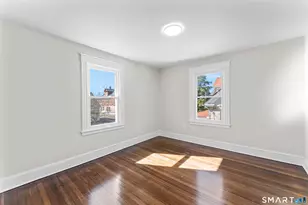 30 Oakwood St, East Hartford, CT 06108 - Photo 18