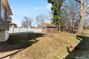 30 Oakwood St, East Hartford, CT 06108 - Photo 28