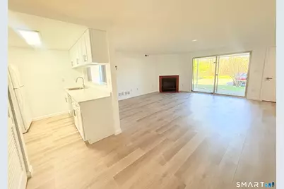 20 Little Oak Lane #20, Rocky Hill, CT 06067 - Photo 2