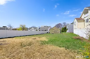 115 Washington Pkwy, Stratford, CT 06615 - Photo 8