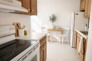 39 Woodway Rd, Stamford, CT 06907 - Photo 12