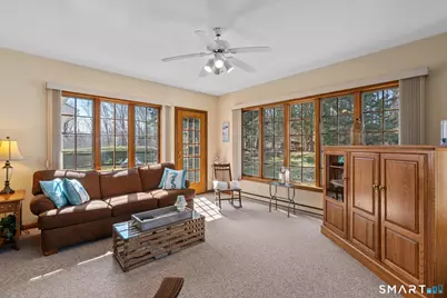 112 Woodsedge Court, Berlin, CT 06037 - Photo 12