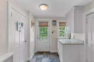 26 Old Orchard Rd, North Haven, CT 06473 - Photo 20