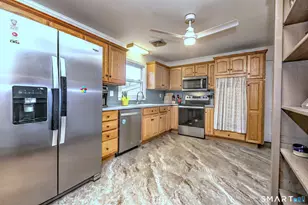 4 Fairview Rd, Woodbridge, CT 06525 - Photo 8