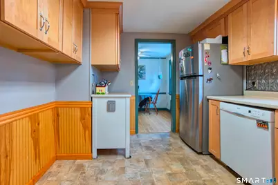 45 Doane Street, Manchester, CT 06042 - Photo 8