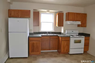 835 Bank Street, New London, CT 06320 - Photo 4