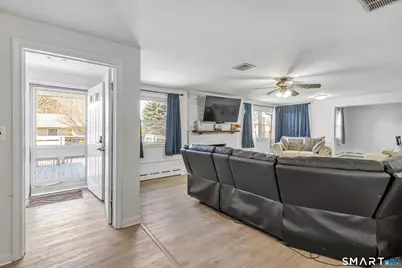 44 Woodlawn Terrace, Meriden, CT 06450 - Photo 4