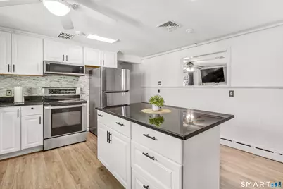 44 Woodlawn Terrace, Meriden, CT 06450 - Photo 10