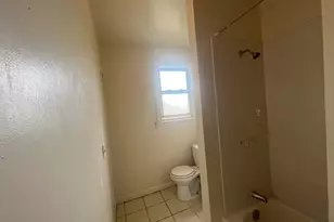 270 East Ave, Bridgeport, CT 06610 - Photo 14