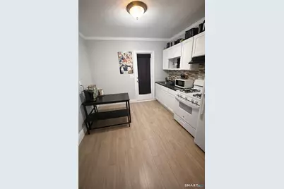 17 Davis Street, New Haven, CT 06515 - Photo 8