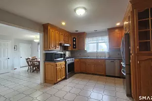 47 South St, Plymouth, CT 06782 - Photo 8
