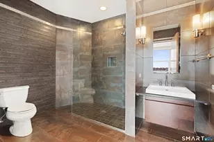 33 N Water St, Norwalk, CT 06854 - Photo 18