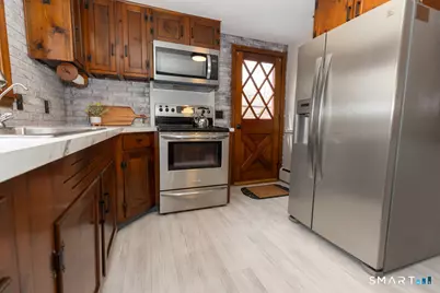 113 West High Street, East Hampton, CT 06424 - Photo 12