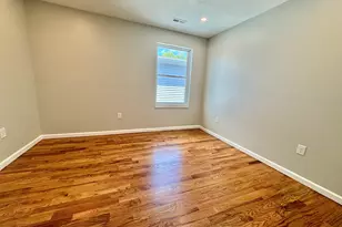109 Churchill St, Fairfield, CT 06824 - Photo 10