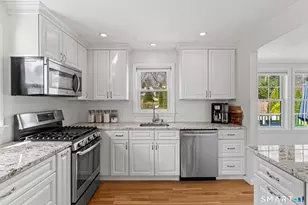 72 Glendale Dr, Stamford, CT 06906 - Photo 8