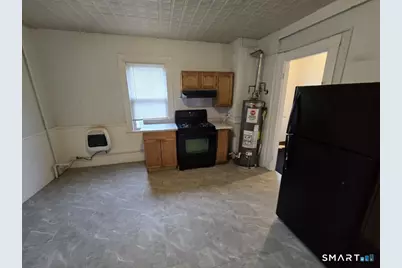 779 E. Main Street #2nd floor, Waterbury, CT 06702 - Photo 4