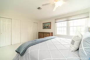 105 Sunrise Cir, Windsor, CT 06095 - Photo 16