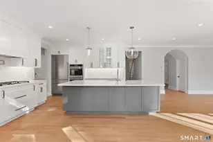 31 Rosano Rd, Stamford, CT 06905 - Photo 2