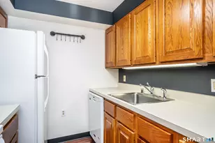 1 Linden Pl, Hartford, CT 06106 - Photo 20