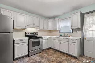 4 Tra Mart Dr, Montville, CT 06382 - Photo 8