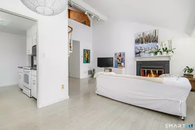 32 Whitney Glen #32, Westport, CT 06880 - Photo 8