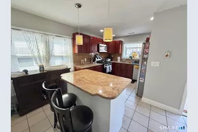 153 Oaklawn Avenue, Stamford, CT 06905 - Photo 2