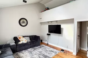 153 Oaklawn Ave, Stamford, CT 06905 - Photo 2