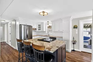 13A Cove St, Old Saybrook, CT 06475 - Photo 8