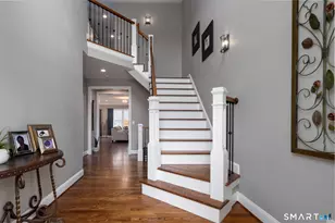 13 Yorkshire Ct, Farmington, CT 06032 - Photo 2