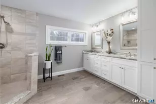 13 Yorkshire Ct, Farmington, CT 06032 - Photo 18