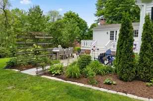 9 Hut Hill Rd, Bridgewater, CT 06752 - Photo 4