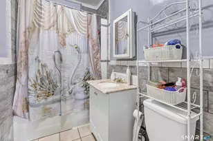 155 Marion St, Bridgeport, CT 06606 - Photo 18