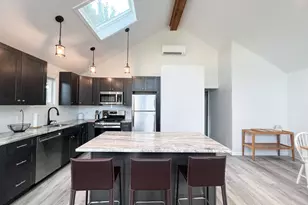 1088 E Broadway, Milford, CT 06460 - Photo 6