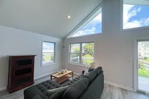 1088 E Broadway, Milford, CT 06460 - Photo 4