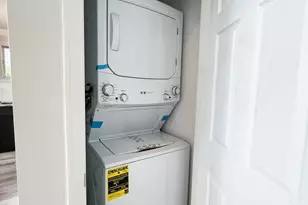 1088 E Broadway, Milford, CT 06460 - Photo 14